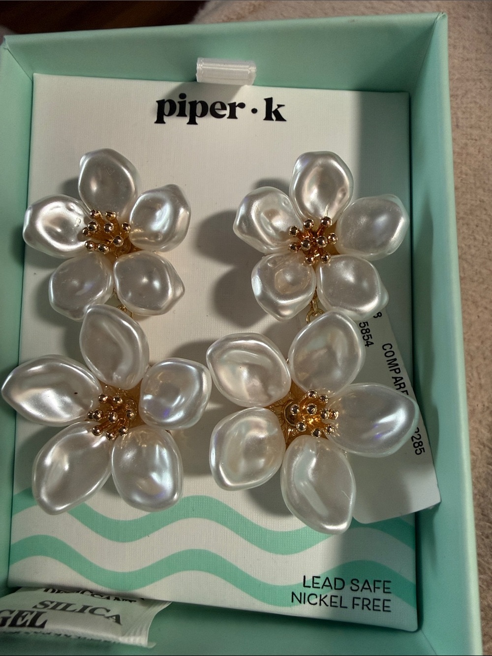 Piper Gold-Centered Pearl Floral Drop Earrings